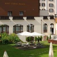 Hotel Le Petit Cervin Zermatt Exterior foto The hotel's garden