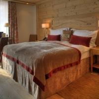 Hotel Le Petit Cervin Zermatt Exterior foto A bed